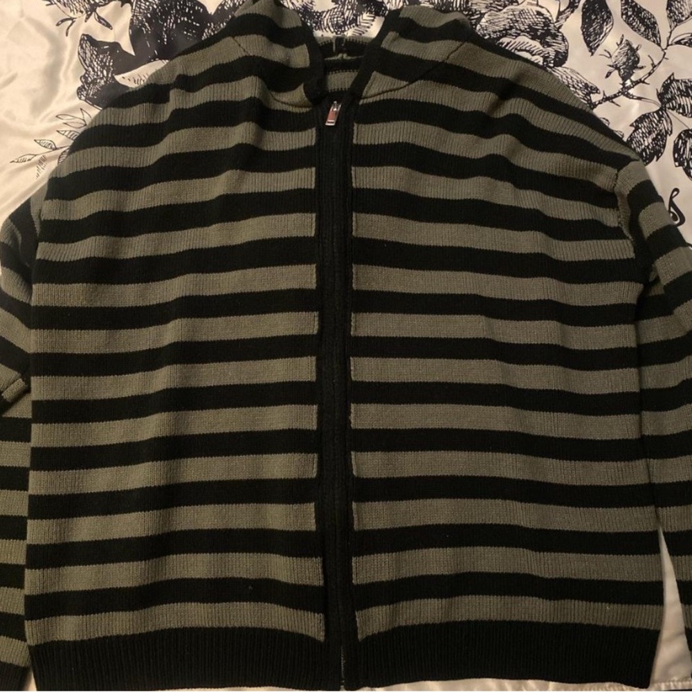 black and grey zip up wool hoodie sweater